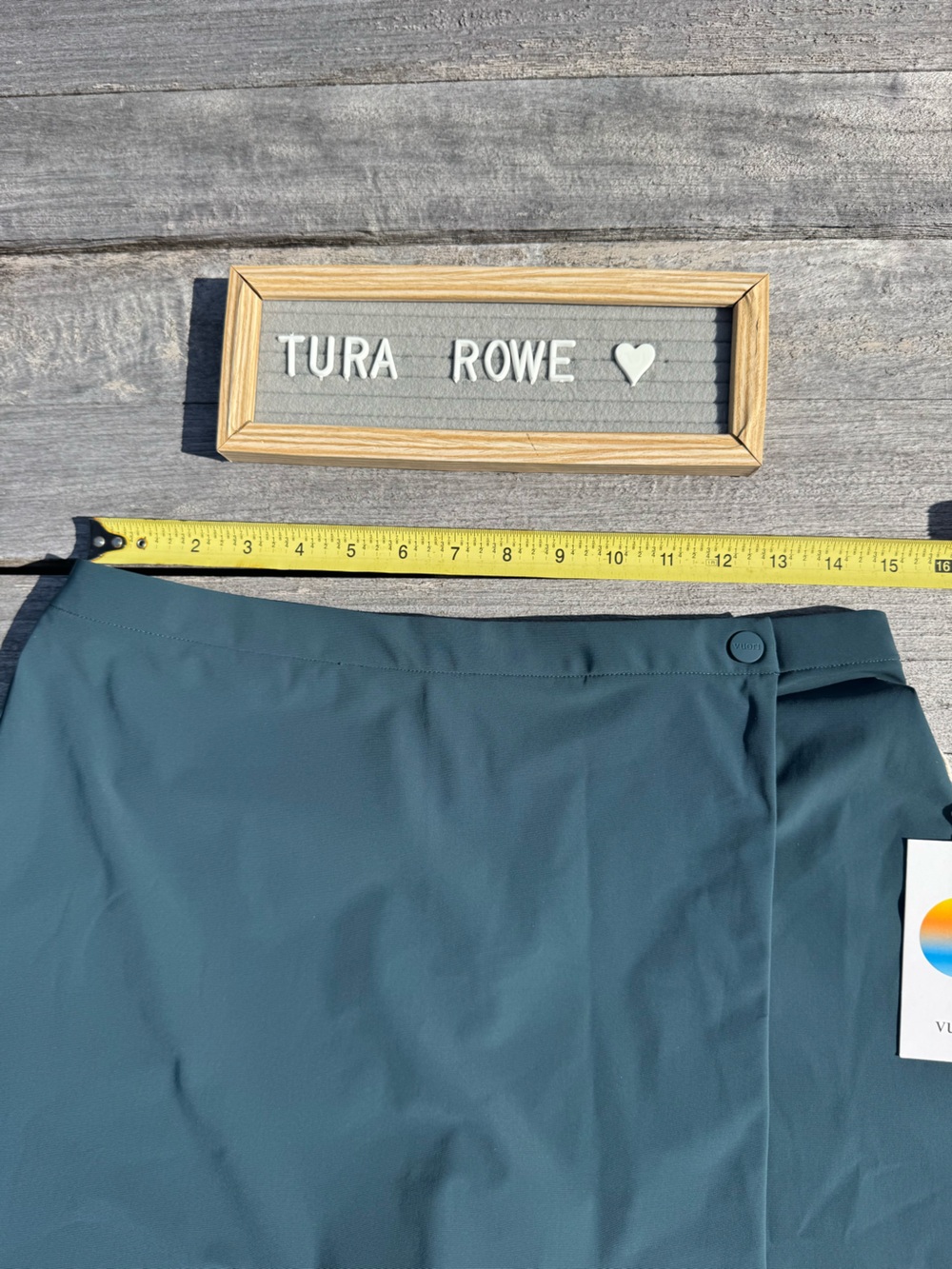 Vuori Miles Sport Skirt Moss Size Large NWT Performance Golf Tennis Skort ๐ฟ - Picture 3 of 9